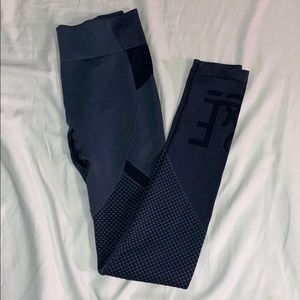 Abercrombie and Fitch workout legging